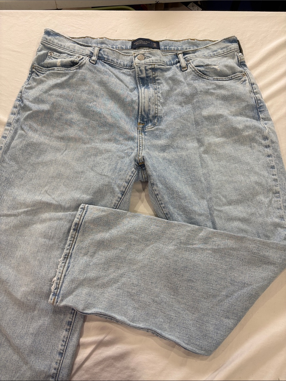 Abercrombie & Fitch Men's Light Wash Straight Jeans